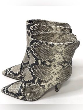Brand new The Seller Snake Print Ankle Booties Pointed Toe Stiletto Heel Size 6